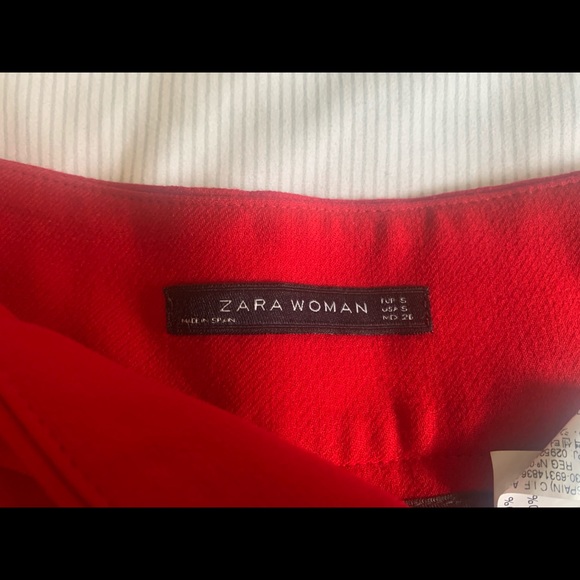 Zara XS red pleated skirt - Picture 3 of 4